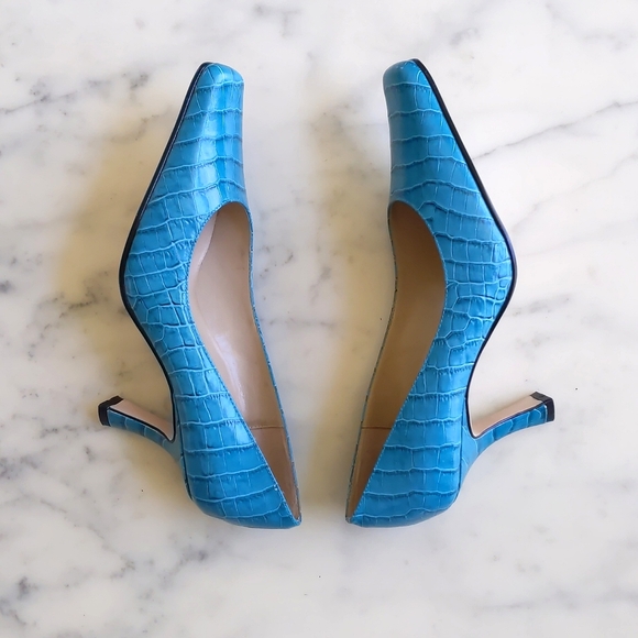 NWT. Karen Scott Leather Upper Turquoise Crocodile Pump with 3" heels. - Picture 3 of 7